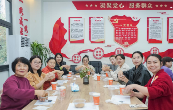 中融证券 点燃城市激情，全龄学堂公益课堂让各年龄段收获“成长新体验”